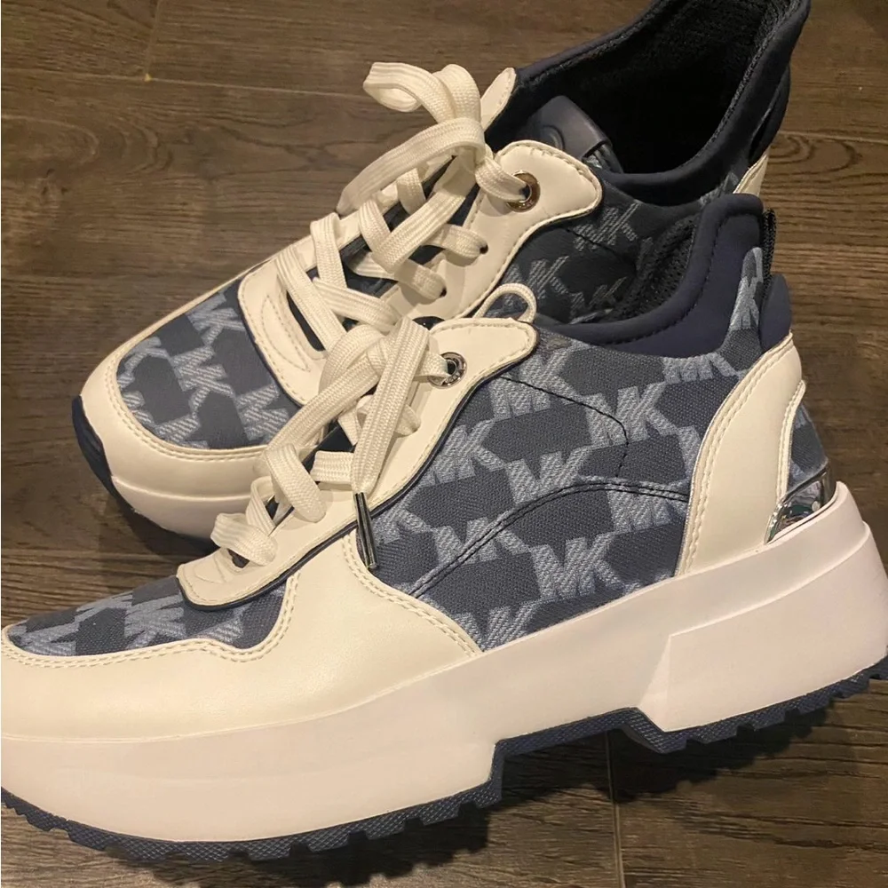 Michael Kors Training Shoes - Picture 5 of 15